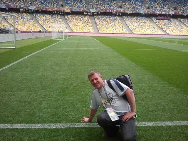 Rafał Musioł z "Dziennika Zachodniego" na Stadionie Olimpijskim w Kijowie