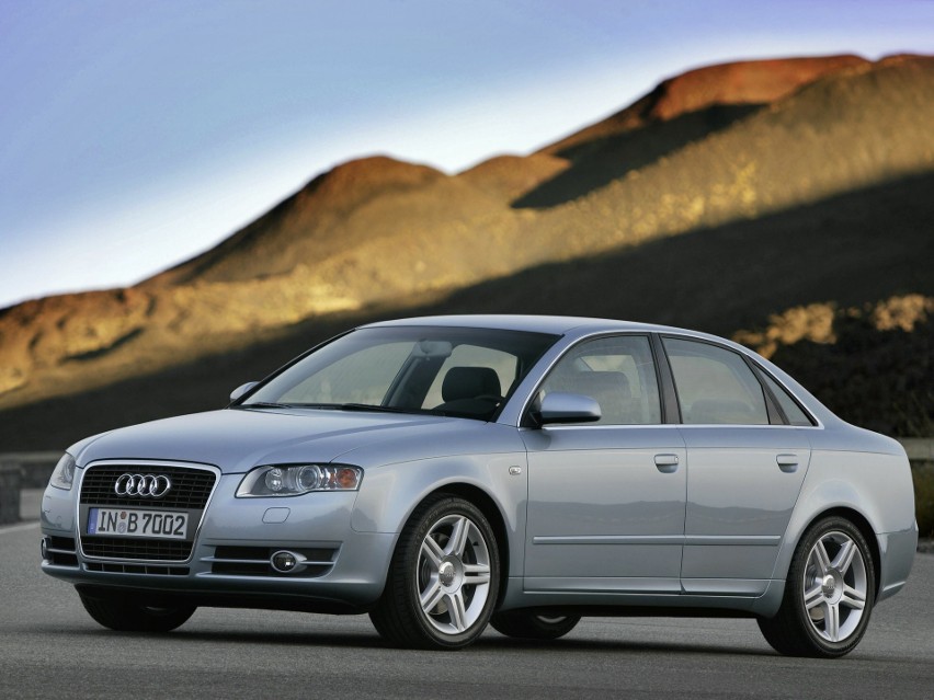 Audi A4 (rocznik 2004, typ 8E, 8H)...