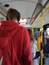 Białystok: tłoki w autobusach BKM. Obostrzenia sanitarne to fikcja?