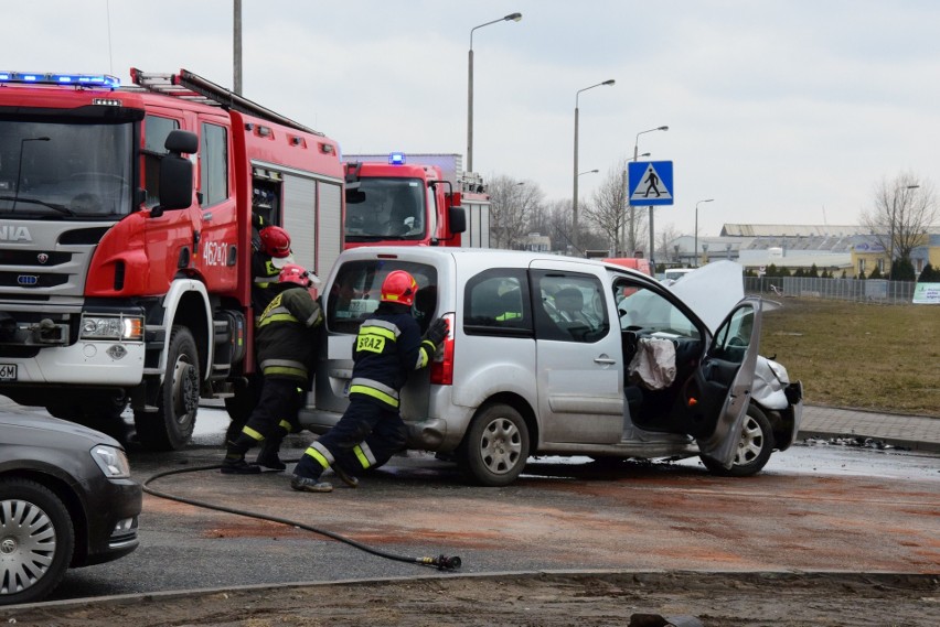 Tuż przed południem na skrzyżowaniu ulic Pileckiego i...