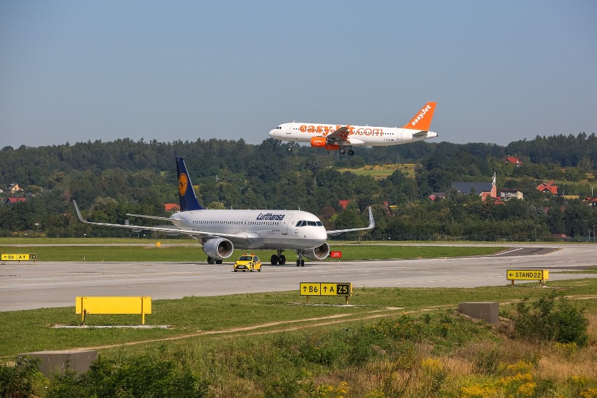 W jakie miejsca dolecimy z Kraków Airport? [PEŁNA LISTA]