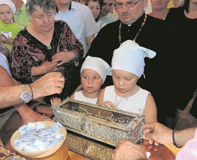 Relikwie świętego Spirydona dotarły do cerkwi w Kleszczelach