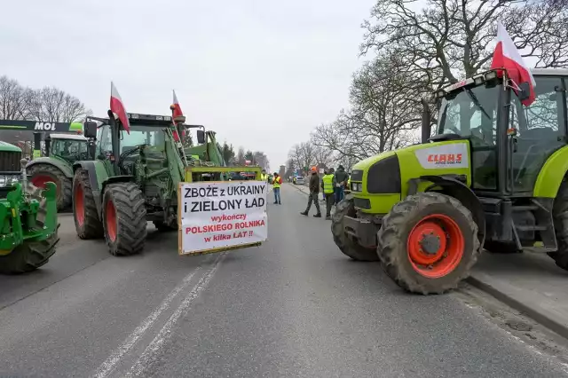15 marca 24 r. rolnicy protestowali m.in. w Radzyniu Chełmińskim. Grudziądzka policja mówi, że na ich terenie nie doszło do żadnego incydentu.
