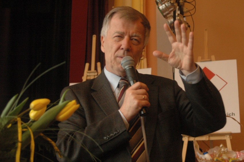 Prof. Jan Miodek na spotkaniu w Oleśnie.
