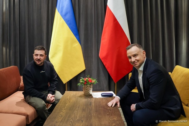 Kancelaria Prezydenta: Prezydent Ukrainy zrelacjonował Andrzejowi Dudzie swoją ostatnią aktywność dyplomatyczną w Brukseli.