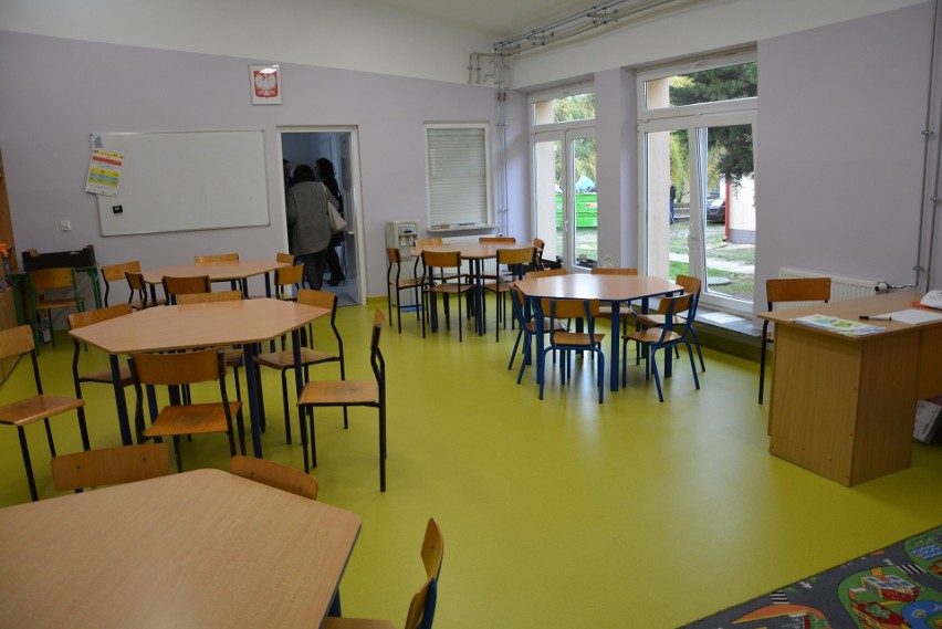 Szkoła w Drwalewie, w gminie Chynów przeszła generalną termodernizację. Niebawem prace przy kolejnej placówce