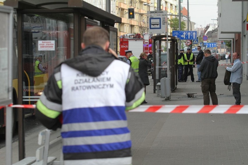 Wrocław: Wybuch bomby na przystanku przy ul. Kościuszki