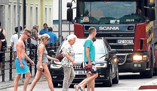 Od tego weekendu każda sobota w Mielnie będzie bezpłatna na parkingach.