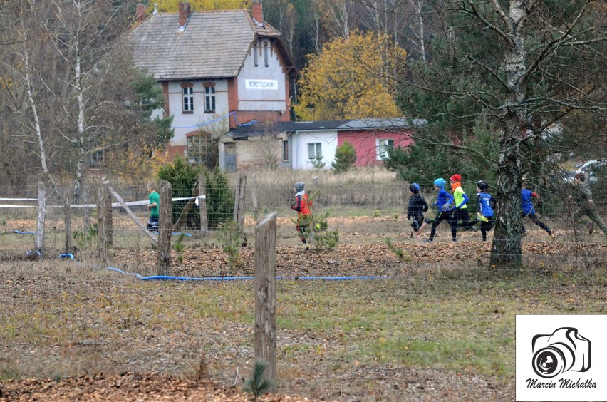 Z uśmiechem i bez maseczek. O takiej imprezie możemy pomarzyć. Wspominamy Bieg Niepodległości w Borzytuchomiu [ZDJĘCIA]