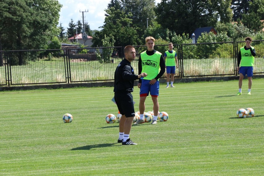 Dawid Szulczek (z lewej) już prowadził treningi Wigier.