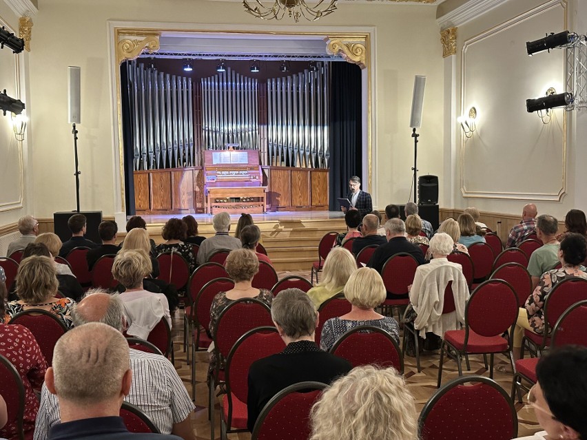 W Tarnobrzegu trwa XXXI Festiwal Muzyki Organowej i Kameralnej. Przed publicznością kolejne czwartkowe koncerty. Zobacz zdjęcia i wideo    