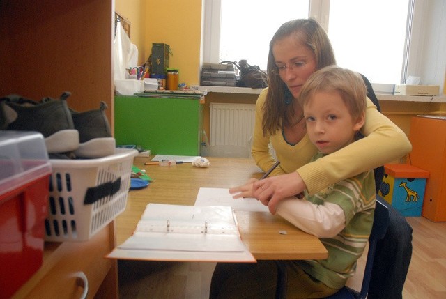 Agnieszka Wójcik, terapeutka chwali sobie pracę z pięcioletnim Dominikiem metodą behawioralną