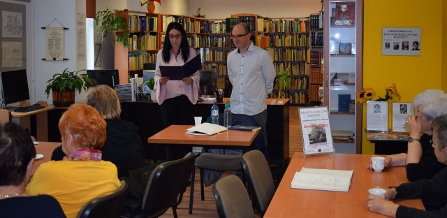 Biblioteka Publiczna w Miastku zorganizowała warsztaty literackie oraz spotkanie autorskie z Danielem Odiją, słupskim pisarzem, publicystą i dziennikarzem.