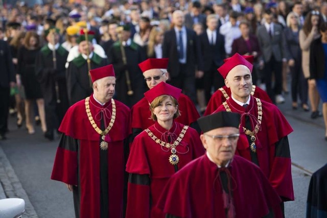 Przemarsz profesorów UJ na rozpoczęcie roku akademickiego