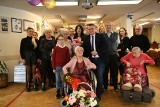 Eugenia Fryga z Kielc świętuje setne urodziny! Wyjątkową uroczystość zorganizowano w Domu Pomocy Społecznej