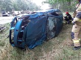 Wypadek w Dąbrowie na drodze krajowej nr 46. Kierowca bmw stracił panowanie nad autem i zderzył się z trzema pojazdami