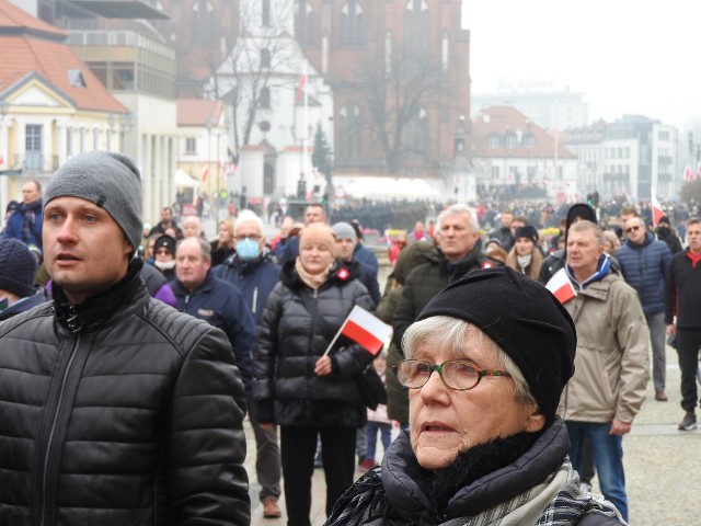 Białystok, 11 listopada 2021 roku. Białostoczanie świętują Narodowe Święto Niepodległości