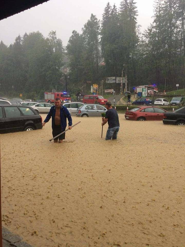 Gwałtowna nawałnica nad Wisłą. Zostało zalane centrum miejscowości