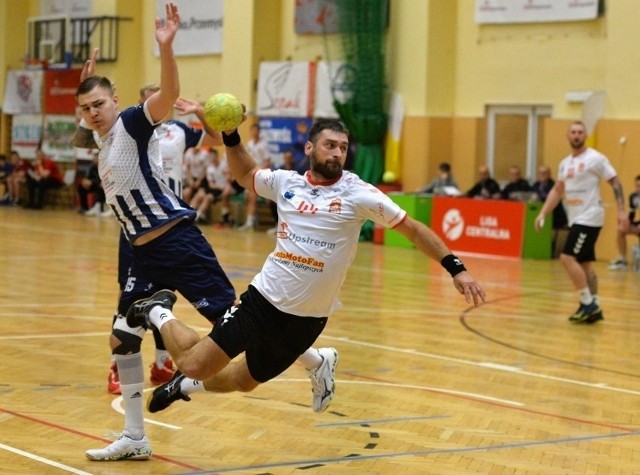 SRS Przemyśl wygrał na zakończenie I rundy rozgrywek w Wągrowcu z Nielbą i zakończył tę cześć rywalizacji na 4. pozycji