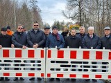 Uroczyste otwarcie przebudowanej drogi wojewódzkiej w gminie Secemin z udziałem marszałka (ZDJĘCIA)