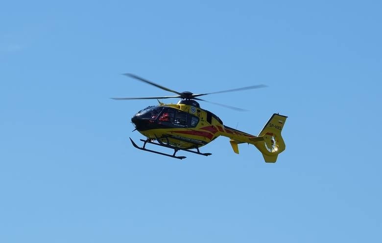 Mikołajki. Katastrofa śmigłowca. Helikopter wpadł do jeziora...