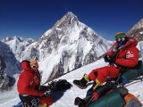 Himalaista z Broad Peak Tomasz Kowalski pochowany po 10 latach w lodowej grocie