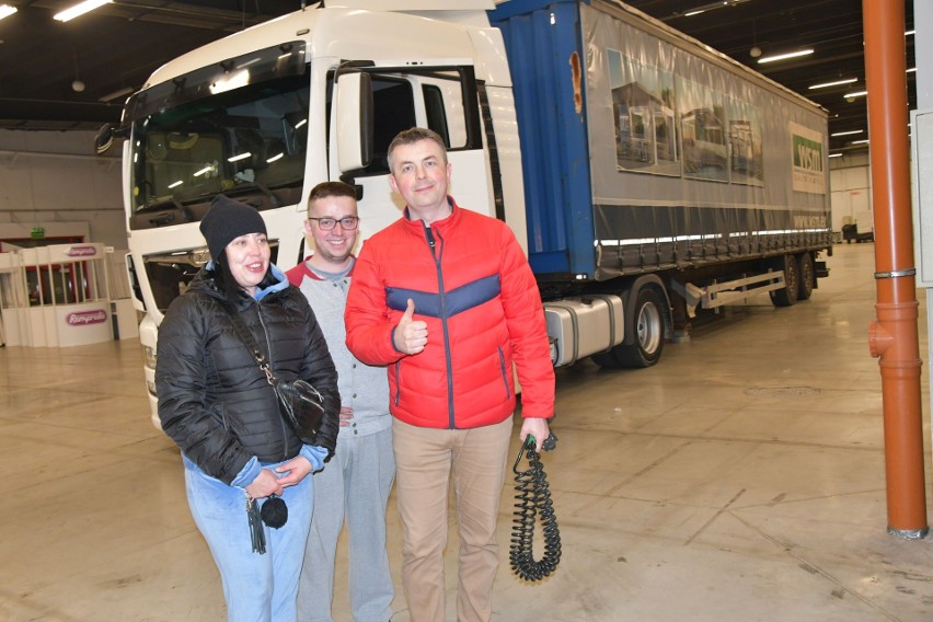 Transport z darami z Niemiec jest już w Kielcach. Rzeczy trafią do potrzebujących w Ukrainie. Dziękujemy za pomoc!