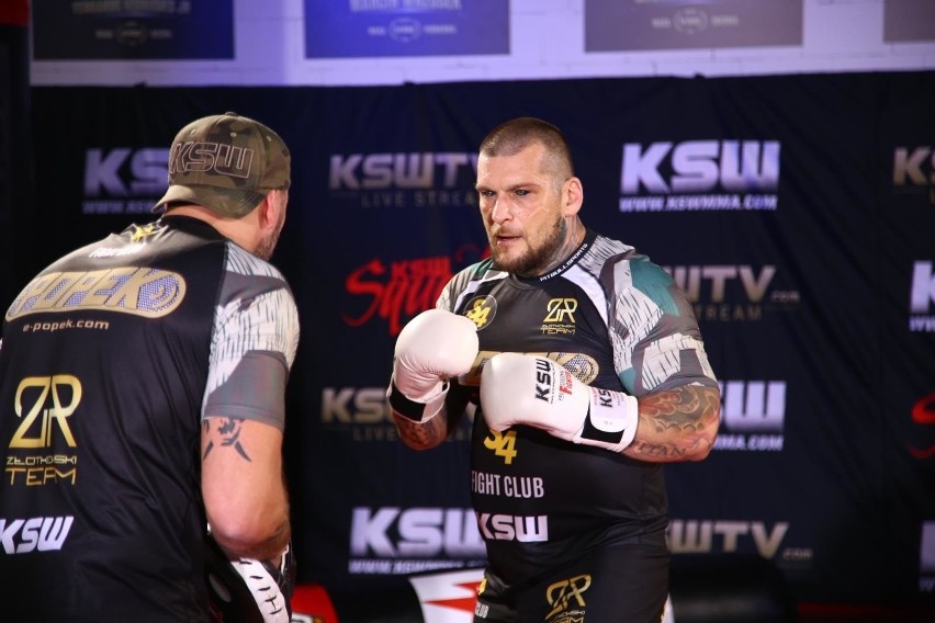 KSW 45 NA ŻYWO: The Return to Wembley. Kiedy TRANSMISJA TV i ONLINE? KSW 45 gdzie obejrzeć? STREAM, KARTA WALK