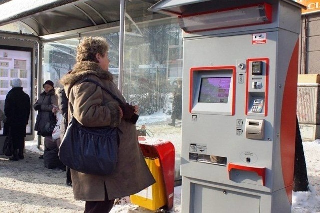 W Bielsku-Białej jest 19 biletomatów. Okazuje się, że pod koniec i na początku każdego miesiąca część z nich nie działa. Pasażerowie muszą kupować droższe bilety u kierowców