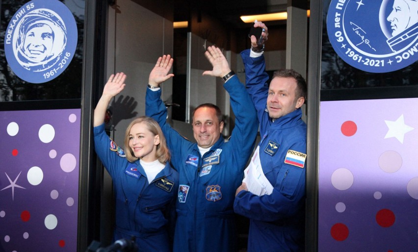 Rosyjska ekipa w kosmosie. Będą kręcić pierwszy fabularny film kilkaset kilometrów nad naszymi głowami