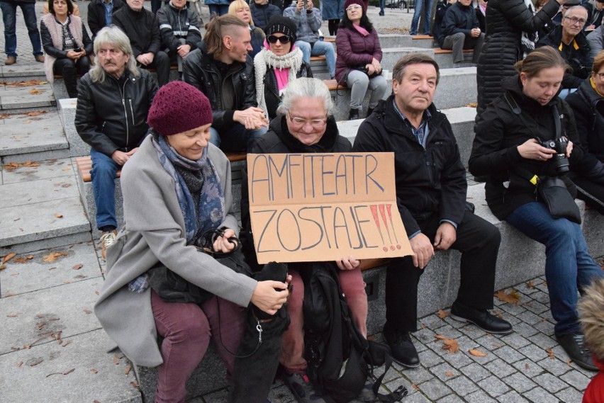 Ponad 200 mieszkańców Zielonej Góry protestowało w niedzielę...