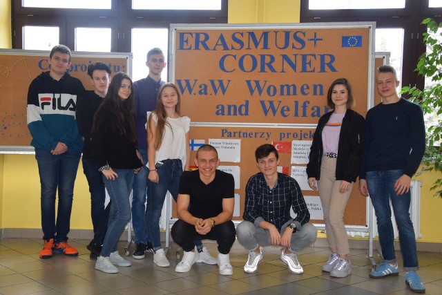 Karolina, Matylda, Oliwer, Konrad, Julia, Szymon, Tomek, Paweł i Igor - małogoski team projektu Erasmus+