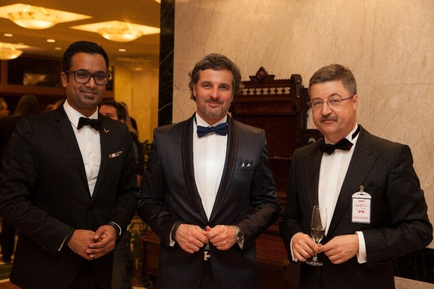 Od lewej: Vijay Iyer (dyrektor ds. komunikacji Chevrolet and...