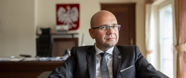 Bartłomiej Chmielowiec: Pacjenta wypisano w czasie, gdy nie był jeszcze znany wynik testu, który okazał się dodatni. Działanie takie było niezwykle nieodpowiedzialne.