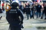 Tragedia w Zubrzycy Dolnej. Prokuratura ustala okoliczności śmierci 26-latka zastrzelonego przez policjanta