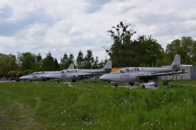 Samoloty już czekają na montaż w 42 Bazie Lotnictwa Szkolnego na Sadkowie.