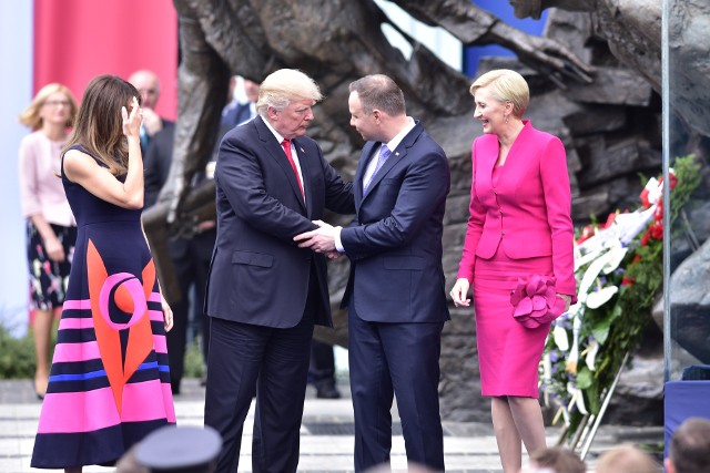 Prezydent Donald Trump i prezydent Andrzej Duda na Pl. Krasińskich w Warszawie