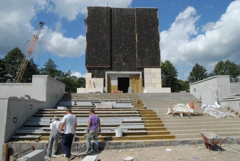 Budowa pomnika-mauzoleum na Fortach Bema