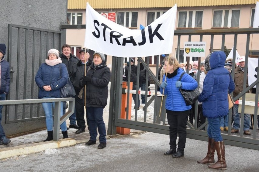 Zawiercie: Pracownicy pikietowali przed odlewnią [WIDEO, ZDJĘCIA]