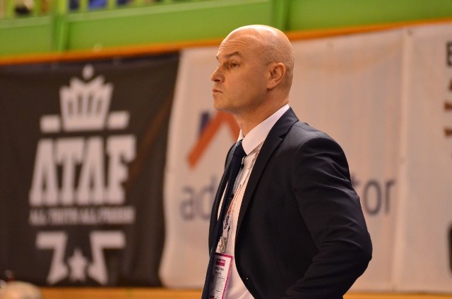 Trener Wojciech Kamiński nie był zadowolony z postawy swojego zespołu w niedzielnym meczu.