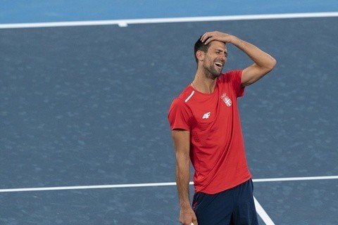 Słynny tenisista Novak Djoković zagra w Tokio w stroju firmy związanej z Kielcami!