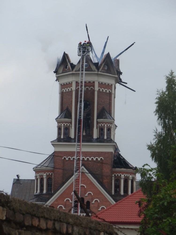 Spalona wieża kościoła św. Wojciecha