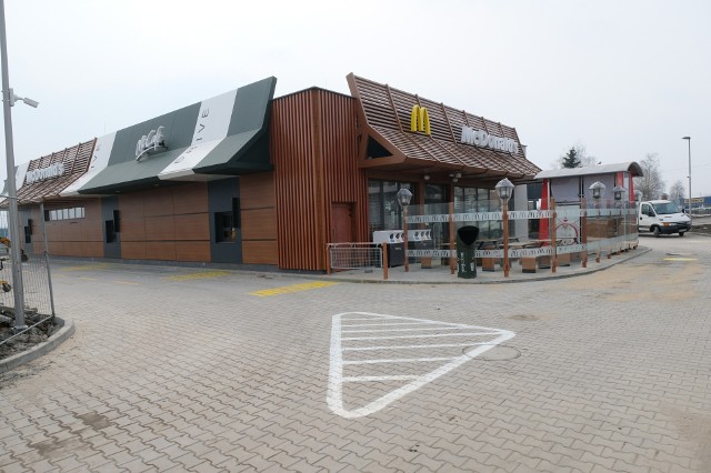 McDonald's przy Bytomsiej w Piekarach, otwarcie - wiosną 2021 Zobacz kolejne zdjęcia >>> 