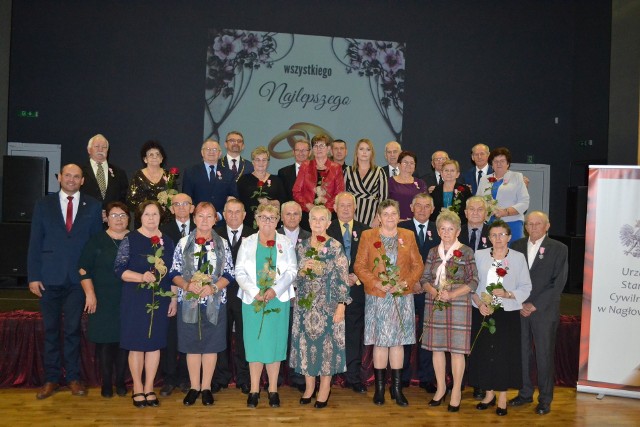 Złote Gody w gminie Nagłowice. Jubileusz 50-lecia pożycia małżeńskiego przeżywało kilkanaście par.