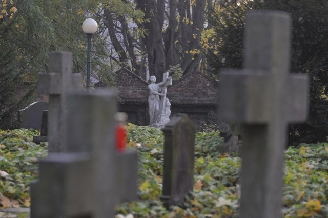 Kwatery na cmentarzach będą droższe.