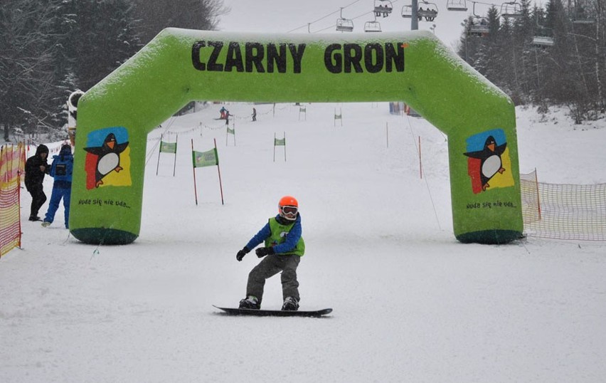 Czarny Groń. Amatorzy na stoku walczyli o puchar burmistrza Andrychowa