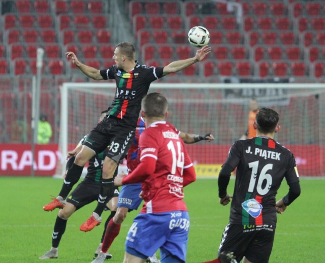 GKS Tychy ostatnio zremisował z Rakowem Częstochowa 0:0.