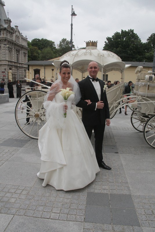 Policjantka, która oczarowała irlandzkich kibiców na Euro 2012, wyszła za mąż! [ZDJĘCIA]