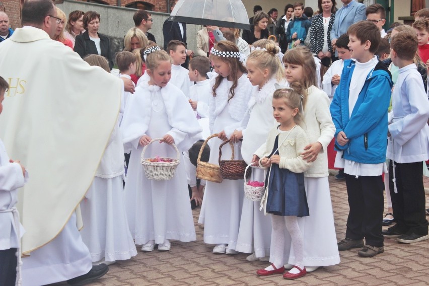 Boże Ciało 2016 w Tychach, w parafii św. o. Pio