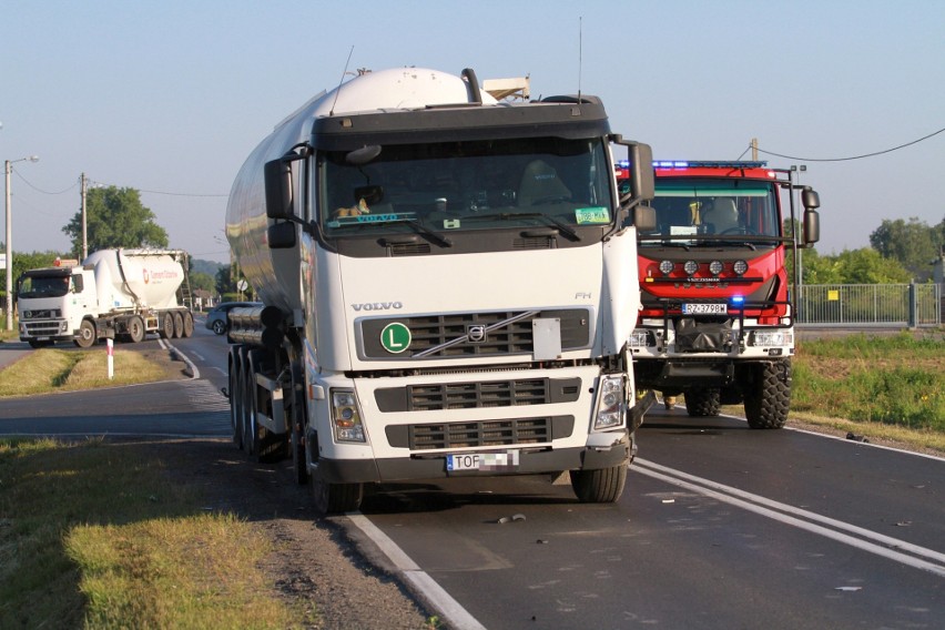 Wypadek w Gorzycach na drodze krajowej 77. Ranny został motocyklista (ZDJĘCIA)